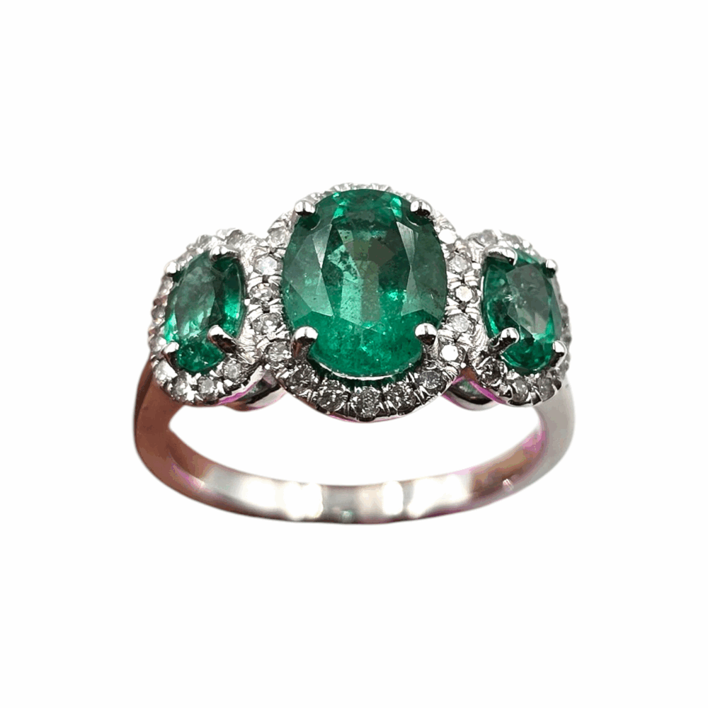 Smaragd Ring mit Diamanten