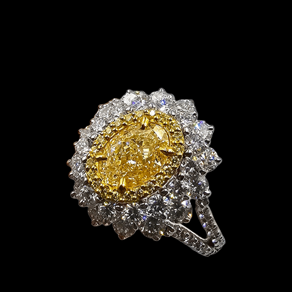 Ring mit gelbem Diamant und Brillanten mit GIA Gutachten