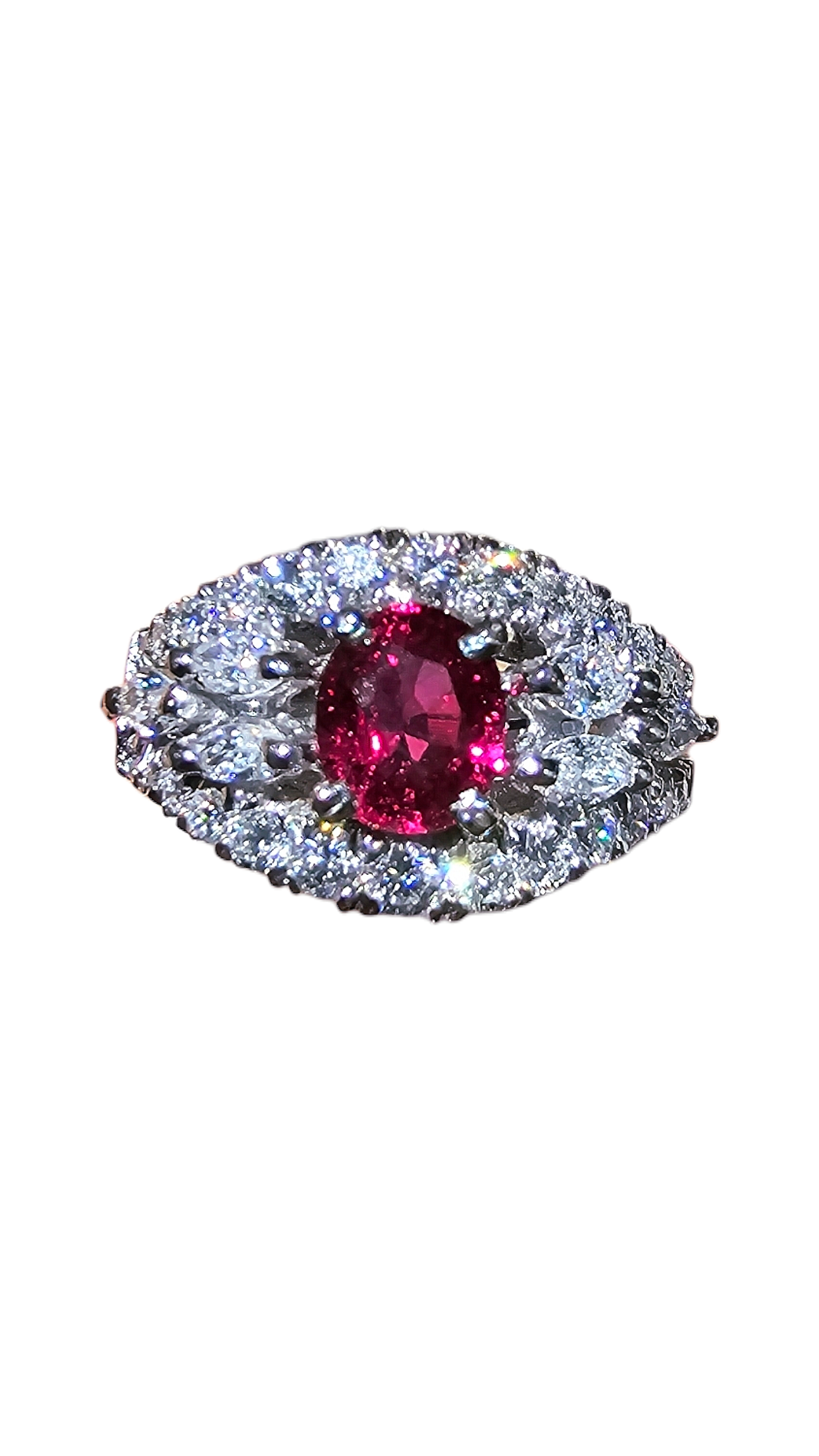 Rubin Ring mit Diamanten